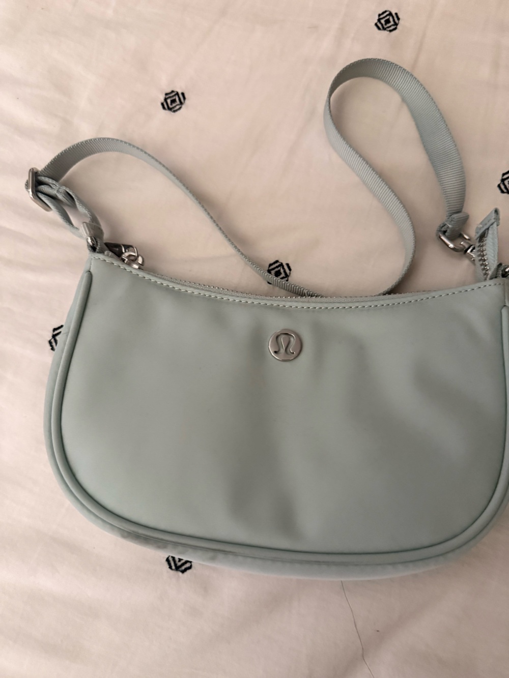 Light Sage Crossbody Bag - lululemon